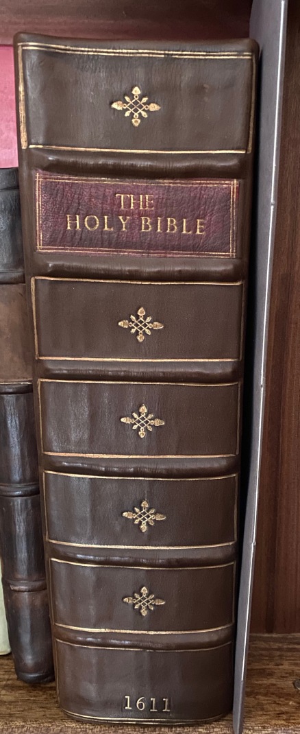 The 1611 King James 'HE'bible